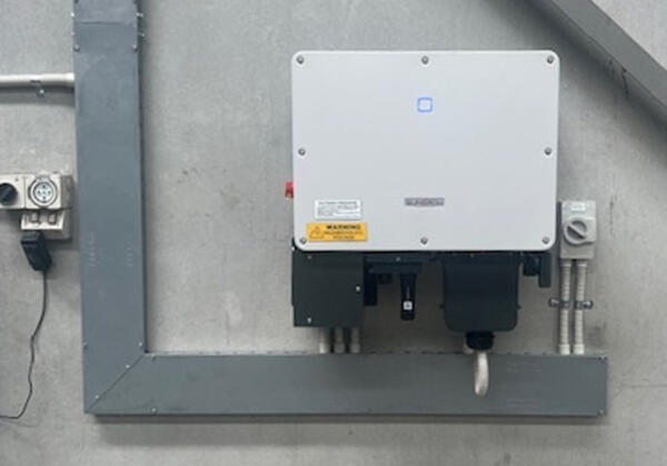 Sungrow 30Kw inverter installed on commercial property in North Geelong